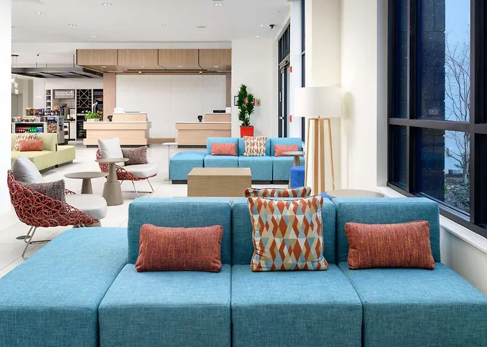 Pet Friendly hotel: Hilton Garden Inn Knoxville Papermill Drive, Tn
